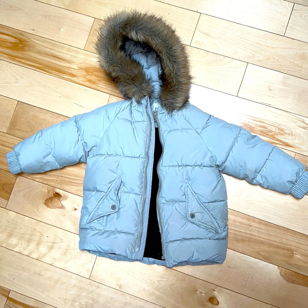 Grey Anorak with removable fur size 3/4